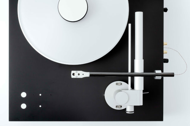 Bergmann Magne Turntable Platter Floats On Air -seen From Above